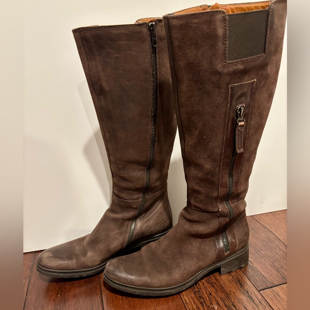 Hunter Women's Brown Leather Boots, size 8